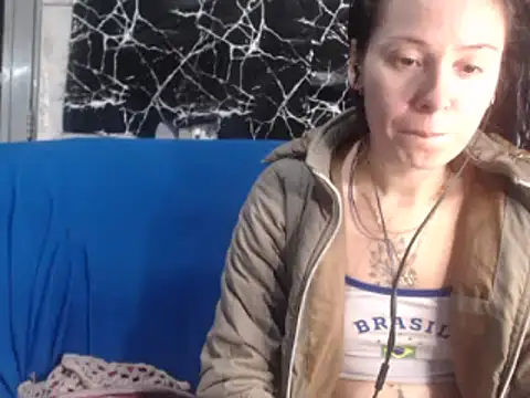 Snapshot of Venusluxodomme chatting on 07/07/26, 03:31 Venusluxodomme online show from 07/07/26, 03:31