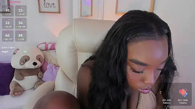 zobe love online show from 06/04/26, 04:46