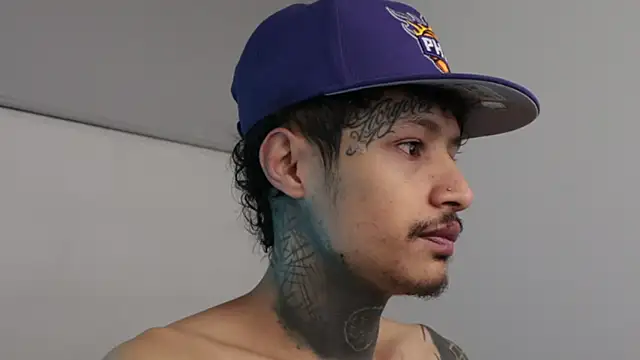 trieone online show from 02/25/25, 10:58