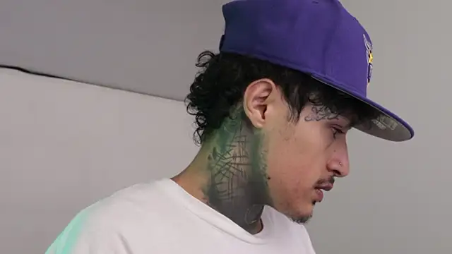 trieone online show from 03/12/25, 04:30