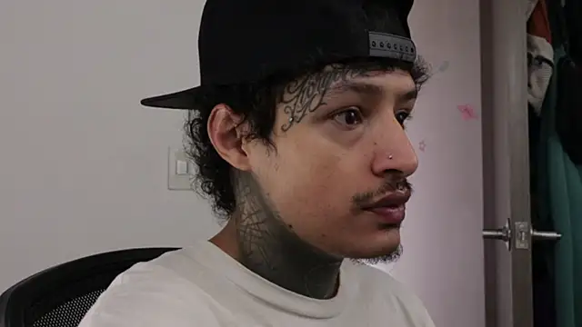 trieone online show from 09/13/25, 11:54