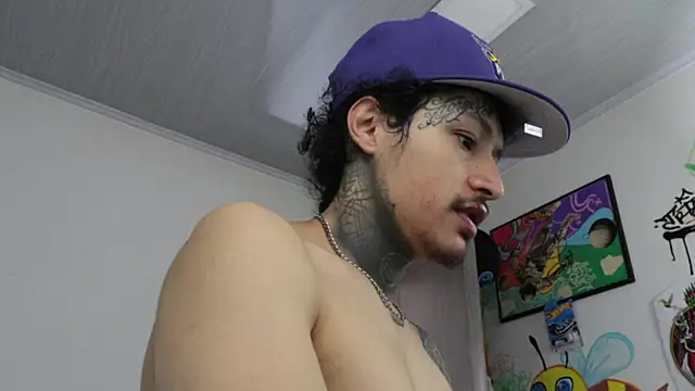 Snapshot of trieone chatting on 02/27/26, 02:28 trieone online show from 02/27/26, 02:28