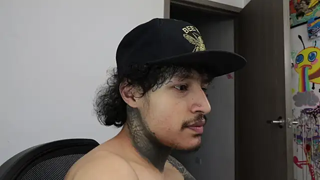 Snapshot of trieone chatting on 03/01/26, 02:13 trieone online show from 03/01/26, 02:13