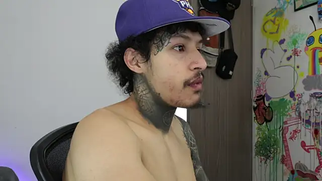 Snapshot of trieone chatting on 03/04/26, 01:39 trieone online show from 03/04/26, 01:39