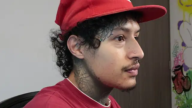 trieone online show from 03/19/26, 01:37