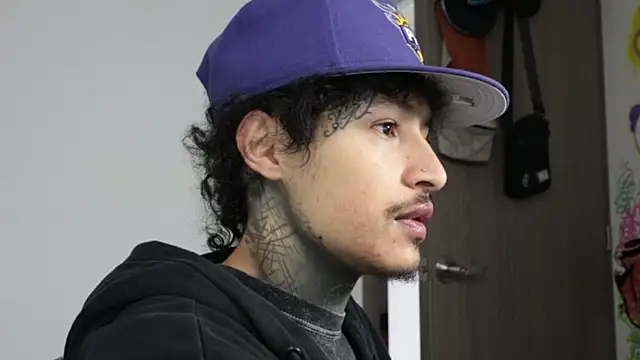 trieone online show from 03/30/26, 01:56