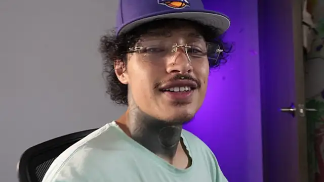 trieone online show from 04/17/26, 12:02