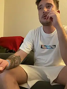 Snapshot of TwopartCuisine chatting on 02/28/25, 03:26 TwopartCuisine online show from 02/28/25, 03:26