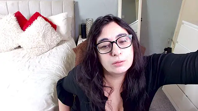 Curvy bigtitts online show from 12/16/24, 04:34