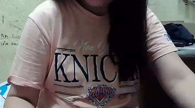 Snapshot of DelightDorothy34 chatting on 02/15/25, 10:22 DelightDorothy34 online show from 02/15/25, 10:22