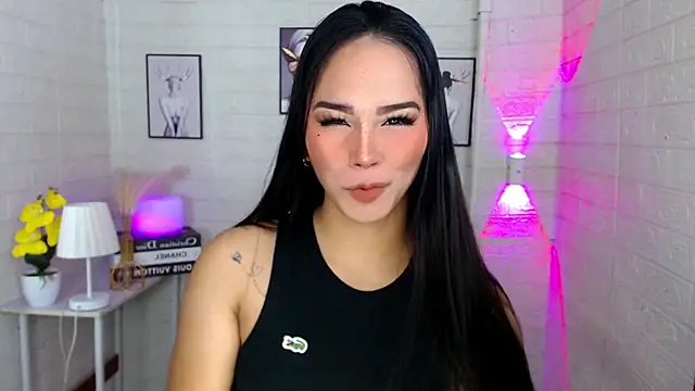 urnaughtydolly69 online show from 09/17/25, 06:53