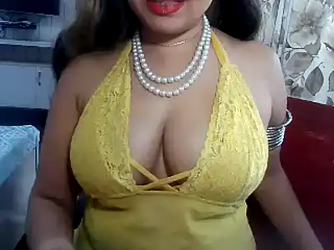 yourradhika online show from 03/06/25, 06:52