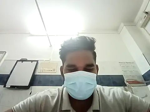 Snapshot of luckyloki chatting on 01/17/26, 05:05 luckyloki online show from 01/17/26, 05:05