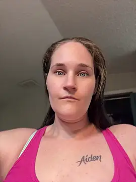 lolabunny9 online show from 08/02/26, 02:48