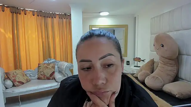 gaby trent online show from 09/11/25, 03:12