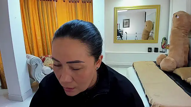 gaby trent online show from 10/03/25, 02:36