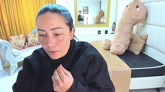 gaby trent online show from 10/07/25, 02:03