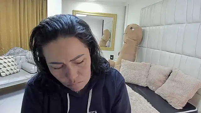 gaby trent online show from 12/17/25, 11:38