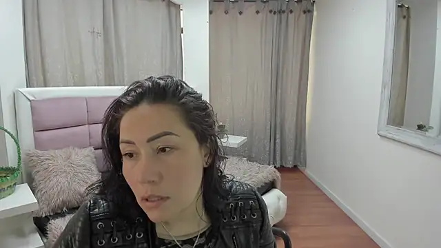 gaby trent online show from 05/25/26, 04:24
