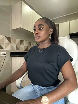 cristaaalclocks1 online show from 03/12/25, 01:40