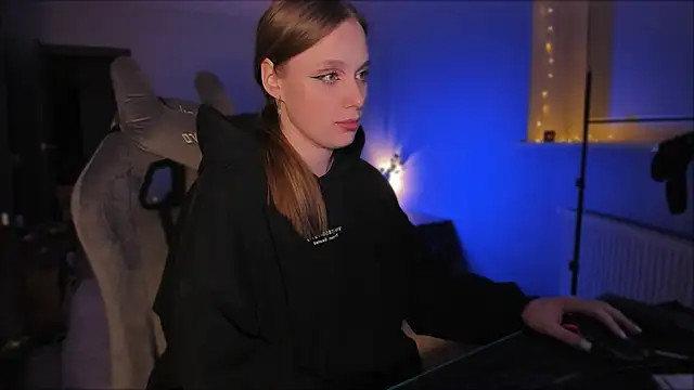 Rachel Ro online show from 12/10/24, 01:54