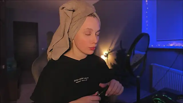 Rachel Ro online show from 12/15/24, 05:23