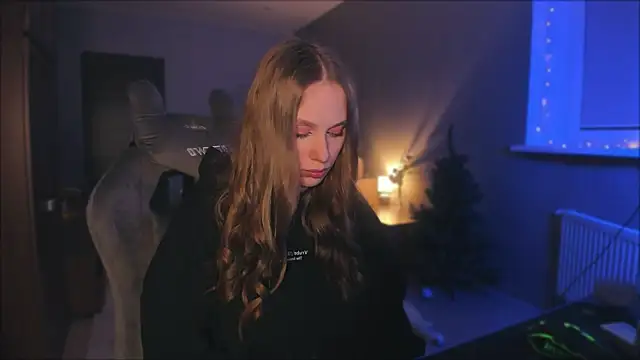 Rachel Ro online show from 12/16/24, 01:21