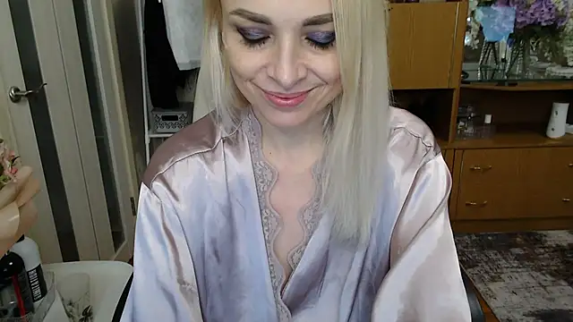 Mika Passion online show from 02/16/25, 03:48