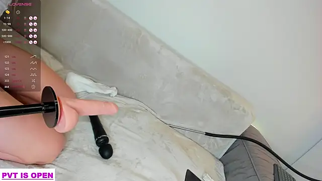 Juicy Bella online show from 03/08/25, 04:17
