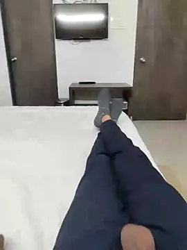 GUJJU GUJARATI online show from 02/22/25, 09:45