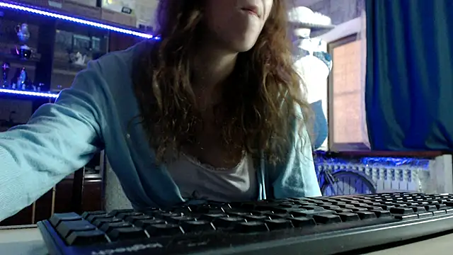 Snapshot of pa1e_pr1ncess chatting on 05/01/26, 06:07 pa1e pr1ncess online show from 05/01/26, 06:07