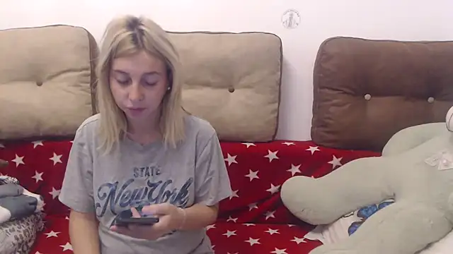 Snapshot of Aliss_Hottie chatting on 09/12/25, 06:46 Aliss Hottie online show from 09/12/25, 06:46