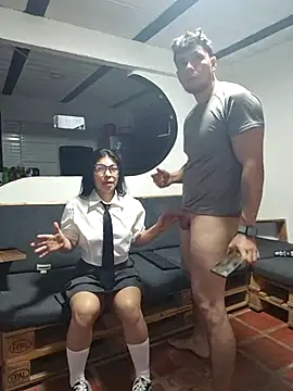Snapshot of venusandzeus@xh chatting on 07/07/26, 11:09 venusandzeusxh online show from 07/07/26, 11:09