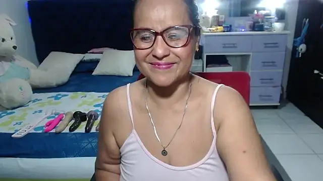 pervert mommy  online show from 04/12/26, 12:32