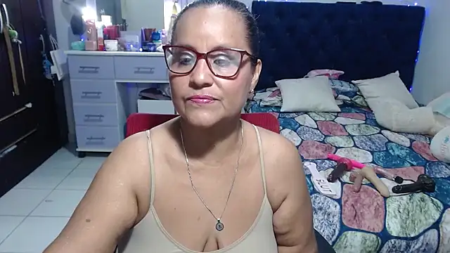 pervert mommy  online show from 06/04/26, 09:48