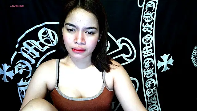  preciousmoira  online show from 06/02/26, 11:07