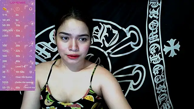 Snapshot of _preciousmoira_ chatting on 06/23/26, 12:41 preciousmoira online show from 06/23/26, 12:41