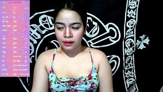 Snapshot of _preciousmoira_ chatting on 07/05/26, 01:45 preciousmoira online show from 07/05/26, 01:45