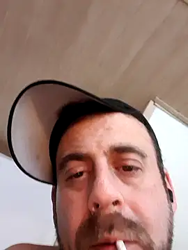 Snapshot of AquaMenn chatting on 11/18/25, 01:33 AquaMenn online show from 11/18/25, 01:33