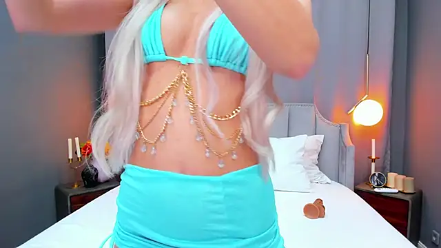 EmillyBronte online show from 12/19/24, 08:23