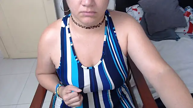 GlendaStarx online show from 02/15/26, 08:16