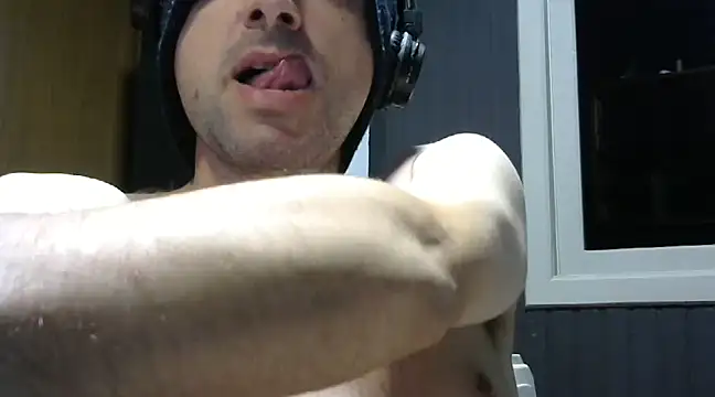 gauchors20 online show from 02/18/25, 02:38