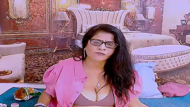 IndianAllure online show from 07/06/26, 05:59
