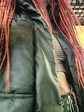 Frost foxy online show from 10/31/25, 03:40