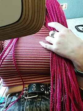 Frost foxy online show from 04/17/26, 03:20