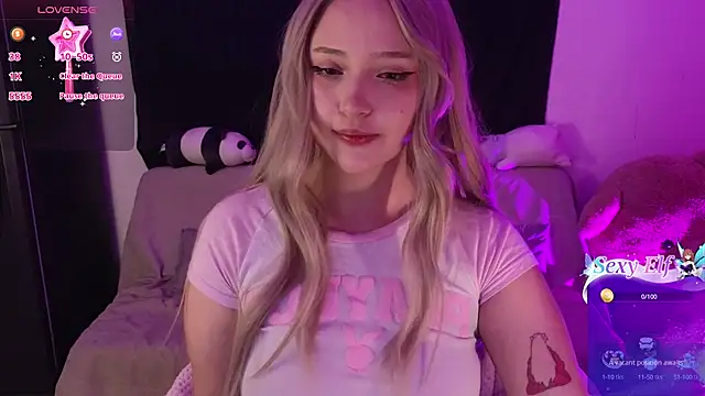 KuroChan420 online show from 03/19/25, 02:48