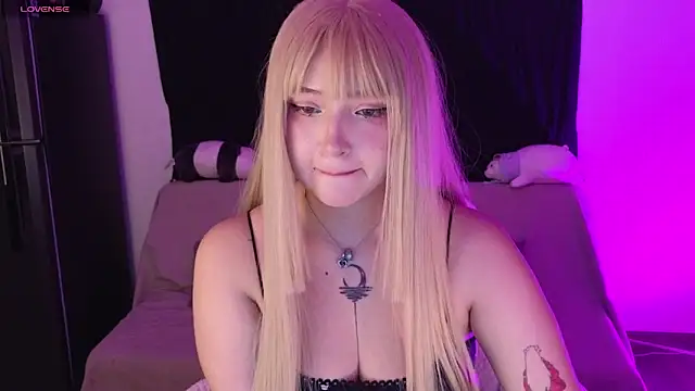 KuroChan420 online show from 03/20/25, 11:12