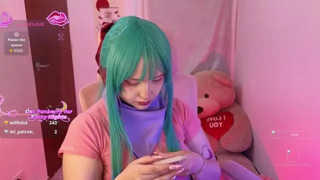 KuroChan420 online show from 10/24/25, 11:34