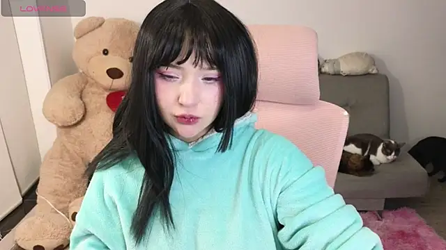 KuroChan420 online show from 04/18/26, 05:33