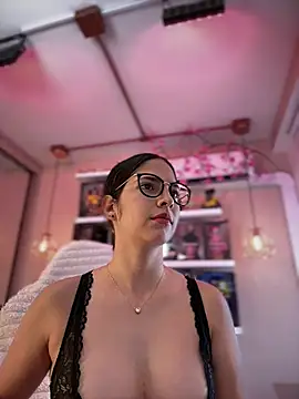 Zoe Bae online show from 07/16/26, 02:17